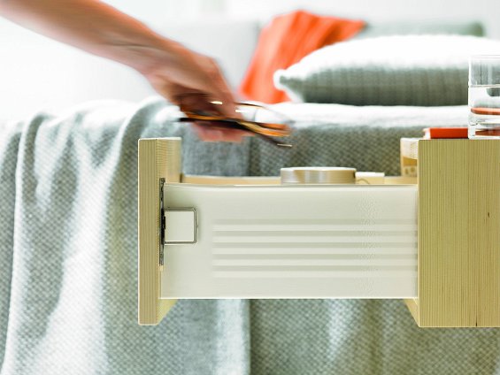 Ящик METABOX (высота К 118, глубина 400 мм) кремовый, под пресс